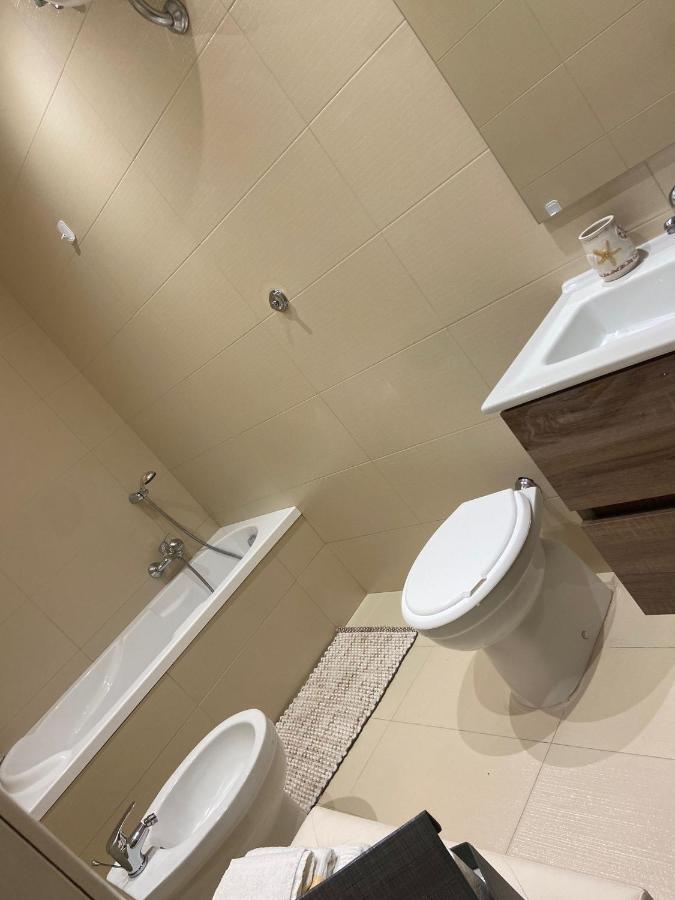 Casa Lucia Apartment เนเปิลส์ ภายนอก รูปภาพ